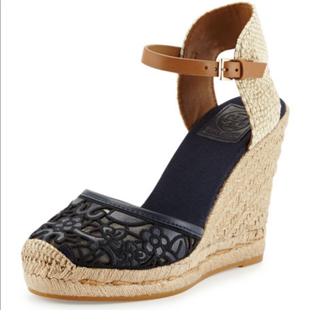 Gorgeous Tory Burch Navy Espadrilles size 6